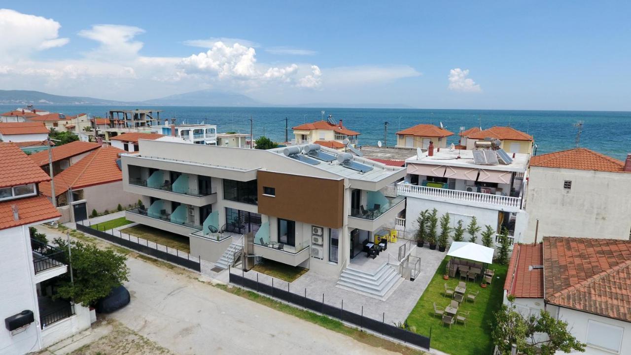 Cynthia Nea Vrasna Exterior foto