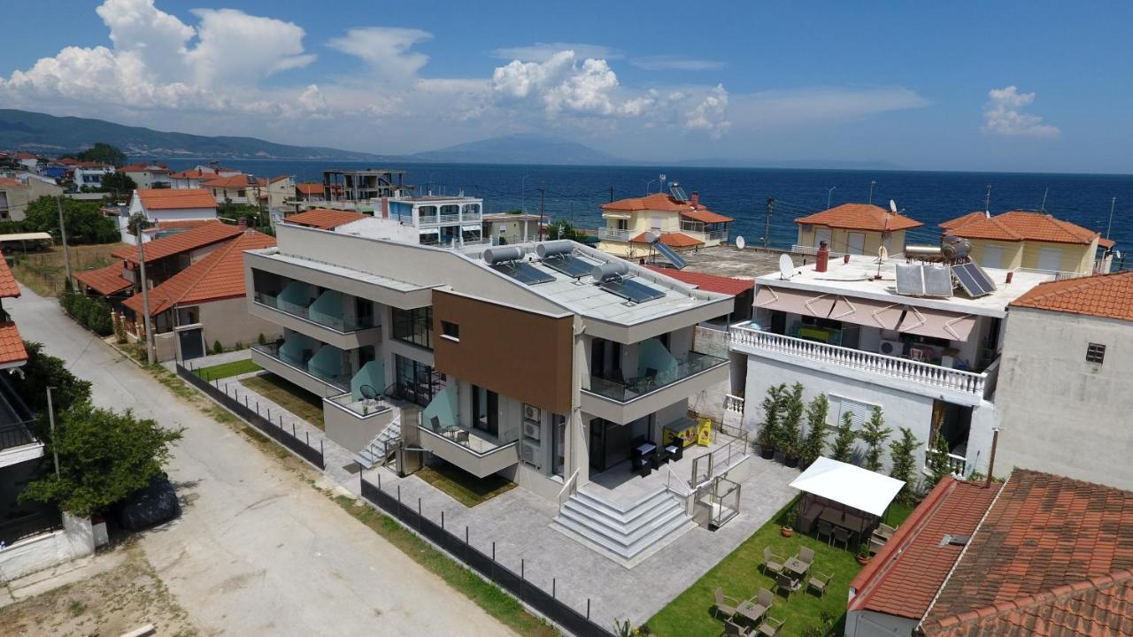 Cynthia Nea Vrasna Exterior foto